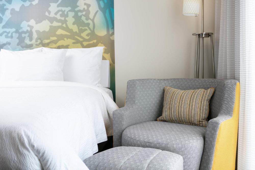 Guest room, 2 Queen, City view interior